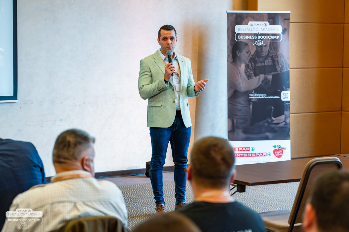 Bemutatkozik Magyar Krisztián, a Régiók Kincse program új kategória vezető szortiment menedzsere